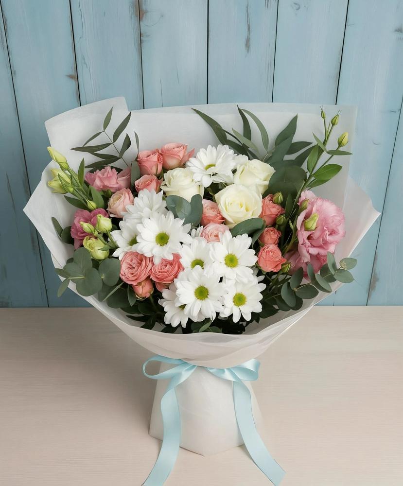 Букет цветов из: Розы, Лизиантусы и Хризантемы в Юце