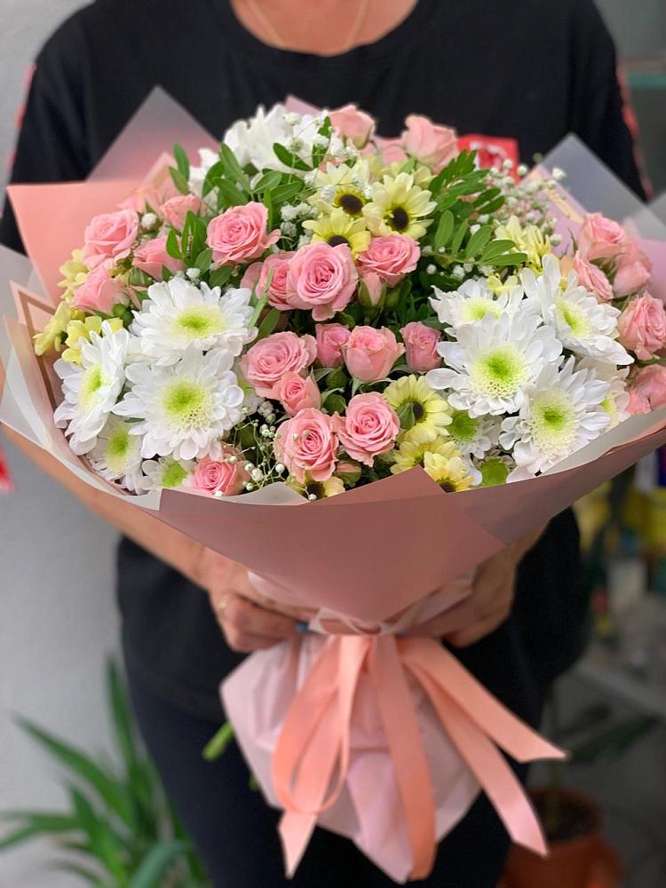 Букет цветов из: Розы и Хризантемы в Юце