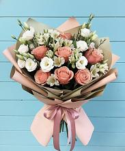 Букет цветов из:  Розы, Альстромерии и Лизиантусы в Юце