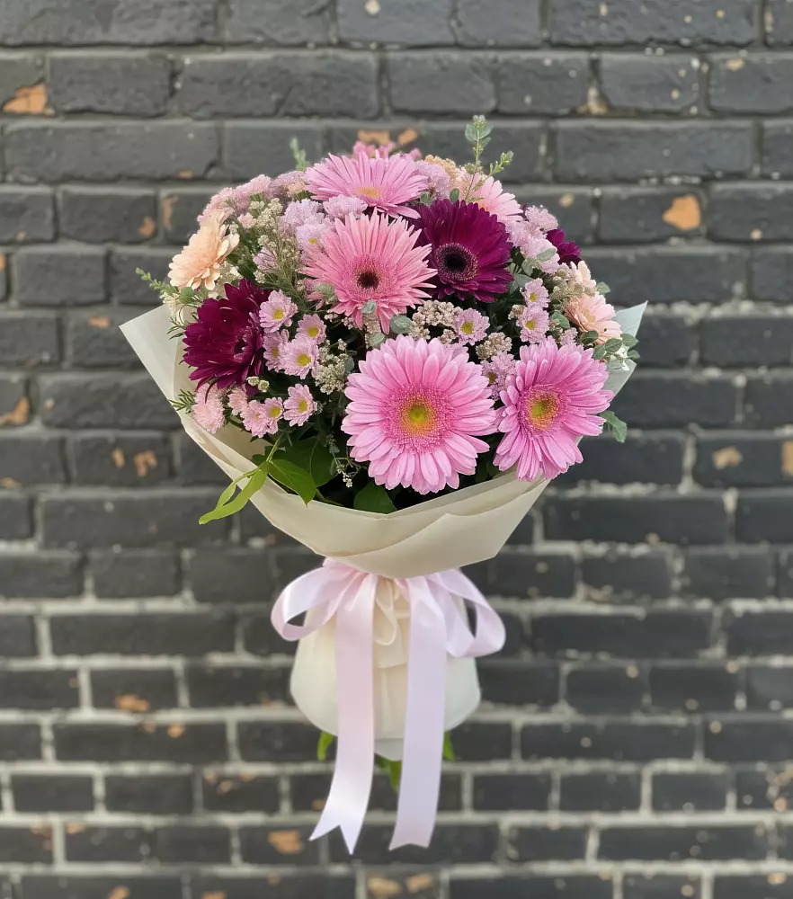 Букет цветов из: Герберы и Хризантемы в Юце