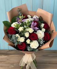 Букет цветов из:  Розы и Альстромерии в Юце