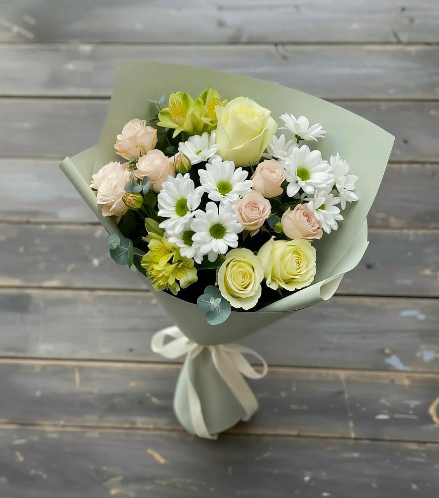 Букет цветов из: Альстромерии, Розы и Хризантемы в Юце