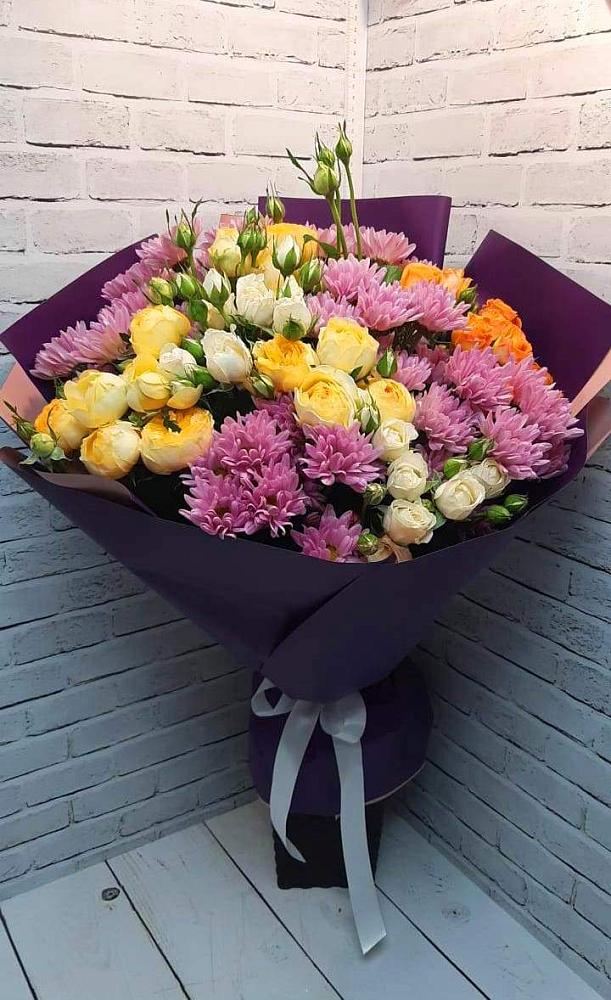Букет цветов из: Хризантемы и Розы в Юце