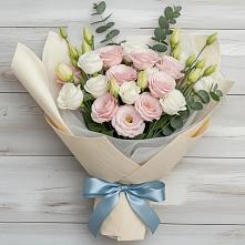 Букет цветов из:  Лизиантусы в Юце