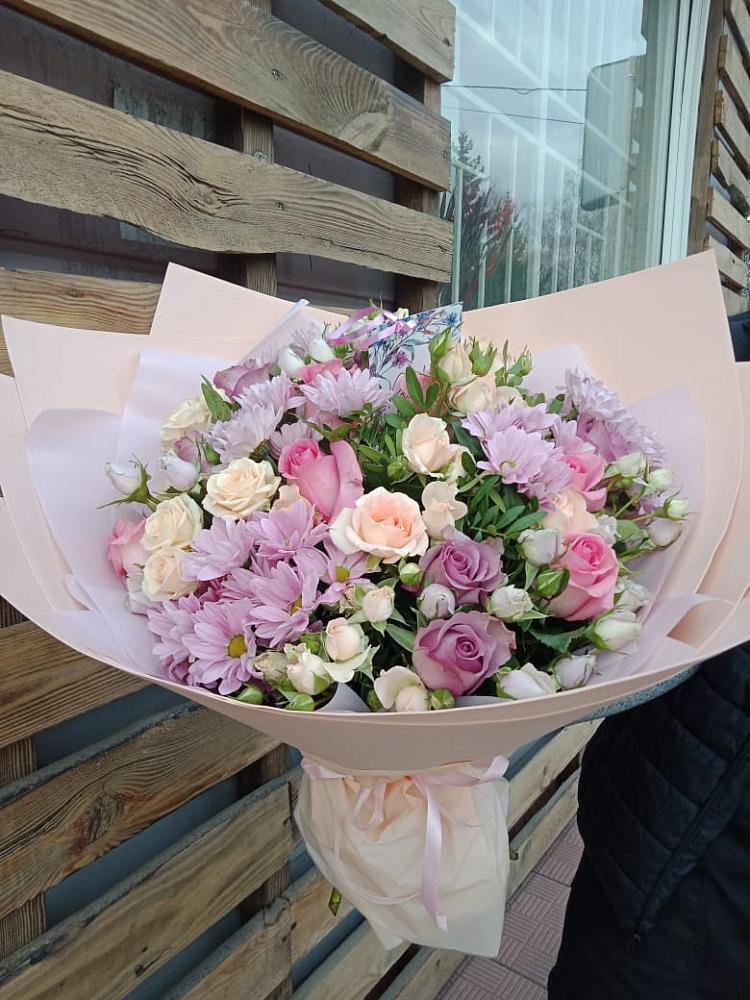 Букет цветов из: Розы и Хризантемы в Юце