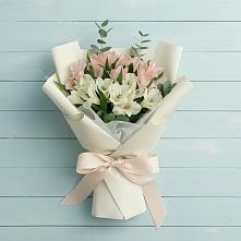Букет цветов из:  Альстромерии #REPLACE_PRED# Юце