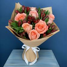 Букет цветов из:  Розы и Альстромерии в Юце