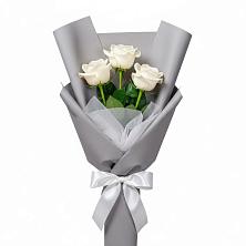 Букет 3 белые розы в Юце