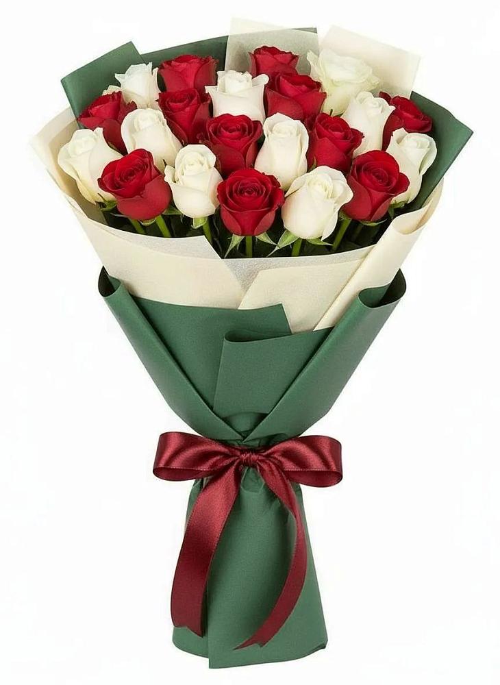 Букет Микс из красных и белых роз в Юце