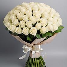 Букет 101 беля роза Белоснежка в Юце
