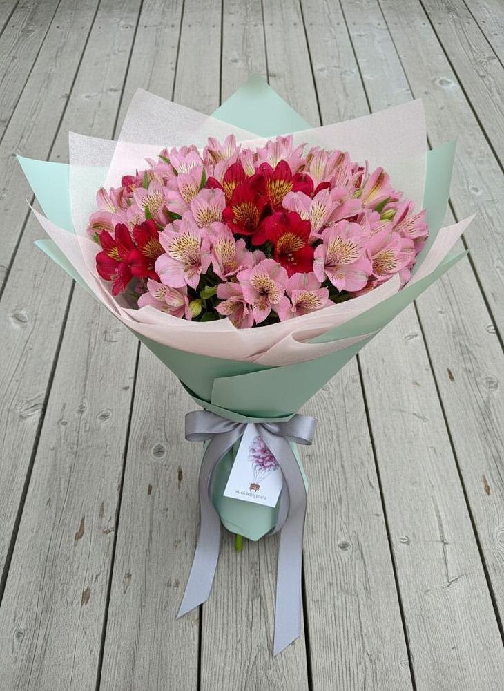 Букет цветов из: Альстромерии в Юце